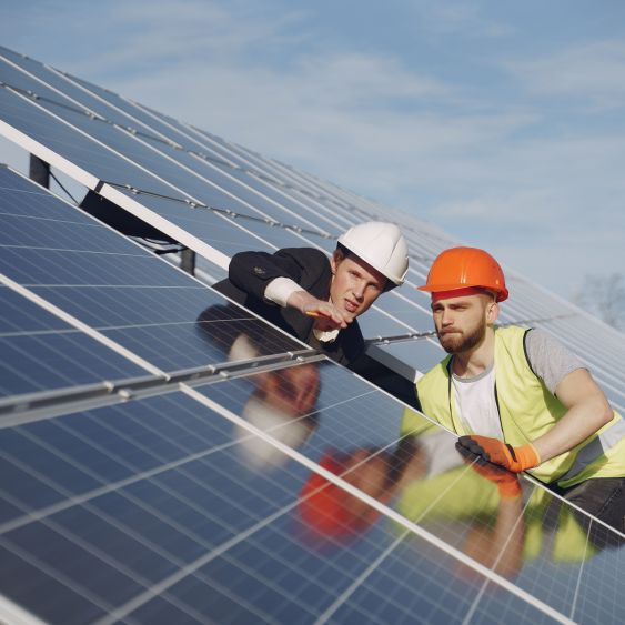 Elektriker _ Mechatroniker für PV gesucht